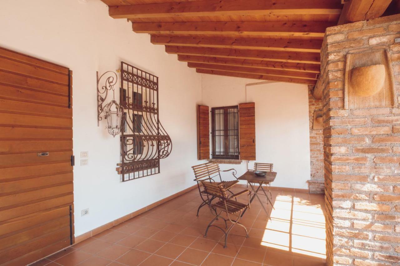 La Favola Sirmione Villa Eksteriør bilde